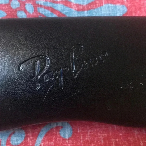 Ray-Ban Black Hard Case - Picture 3 of 6